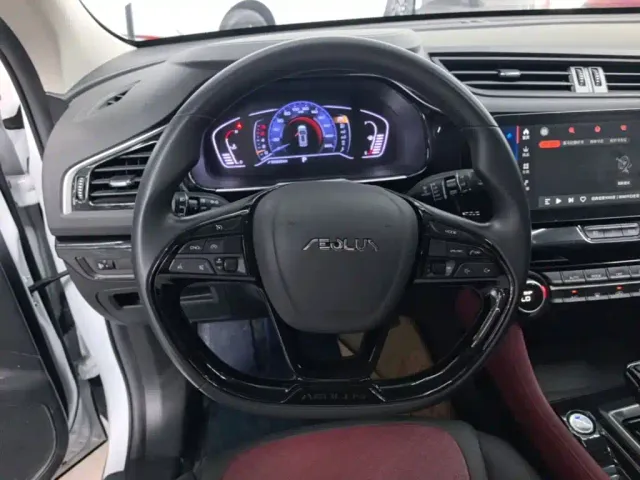 Dongfeng Fengshen AX7 — Фото автомобиля 6