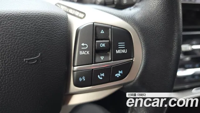 Ford Explorer — Фото автомобиля 16