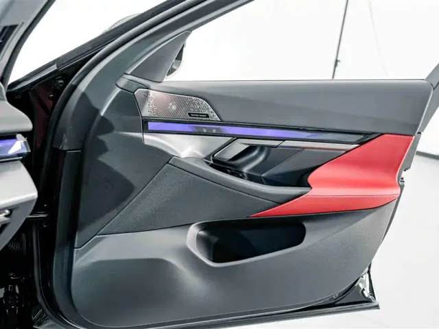 BMW 5 Series — Фото автомобиля 15
