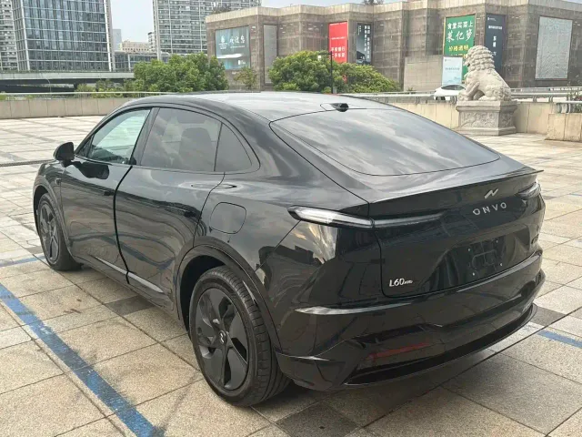 Onvo L60 — Фото автомобиля 6