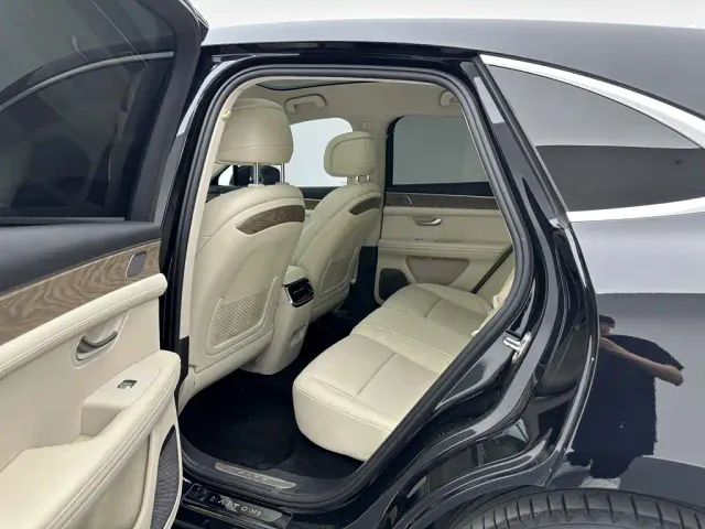 Aito M5 — Фото автомобиля 17