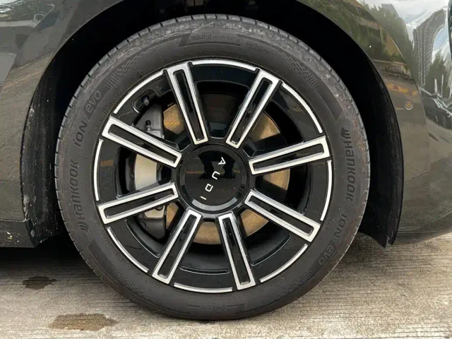 Audi E5 Sportback — Фото автомобиля 8