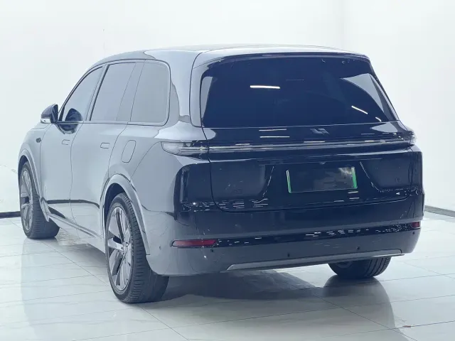 Li Auto Li Xiang L9 2022 Max — Фото автомобиля 30