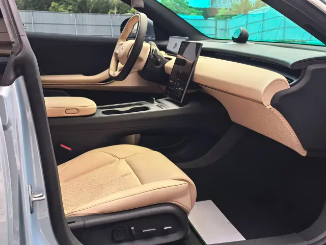 Nio ET5 Touring — Фото автомобиля 12