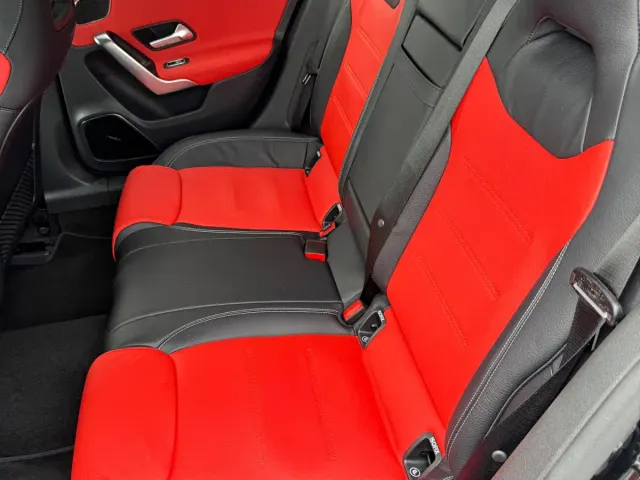 Mercedes-Benz Mercedes-Benz A-Class AMG 2025 Facelift AMG A 35 L 4MATIC — Фото автомобиля 13