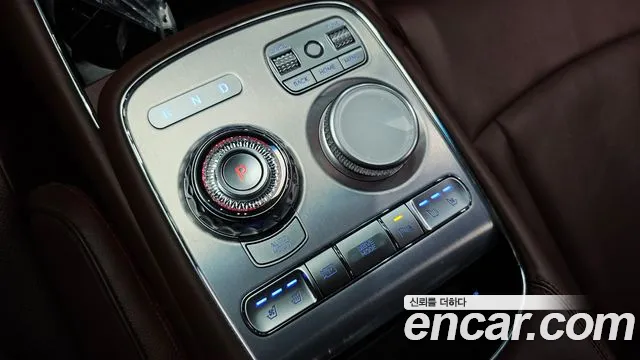 Genesis G90 — Фото автомобиля 5
