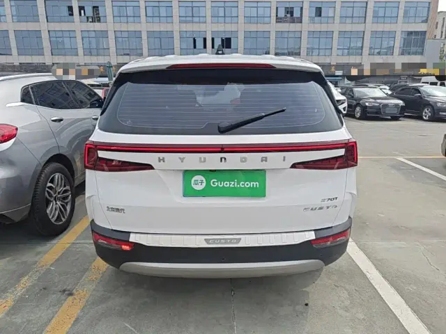 Hyundai Custo — Фото автомобиля 5