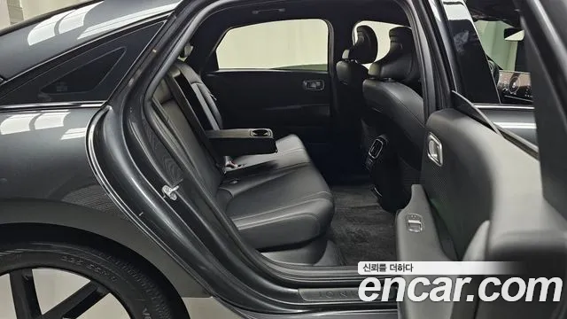 Hyundai Ioniq6 — Фото автомобиля 10