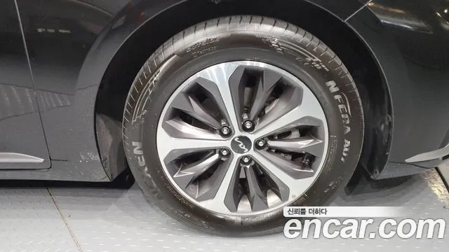 Kia K8 — Фото автомобиля 5