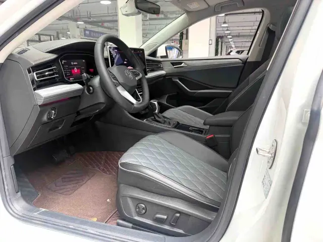 Volkswagen Sagitar — Фото автомобиля 9