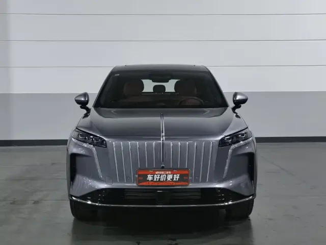 Hongqi HS6 PHEV — Фото автомобиля 3