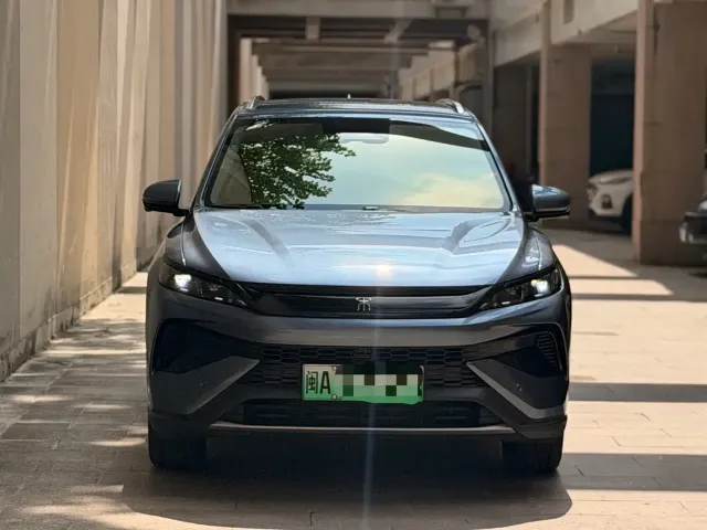 BYD Song Pro — Фото автомобиля 2