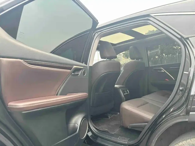 Lexus RX — Фото автомобиля 11