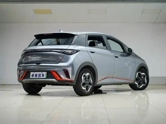BYD Dolphin — Фото автомобиля 16