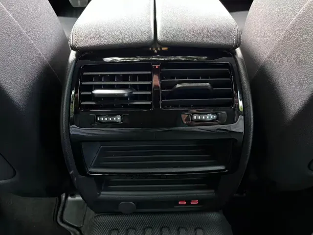 BMW 5 Series — Фото автомобиля 13