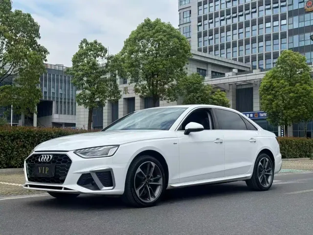 Audi A4L — Фото автомобиля 3