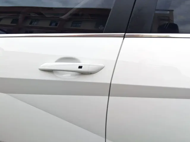 Hyundai Elantra — Фото автомобиля 16