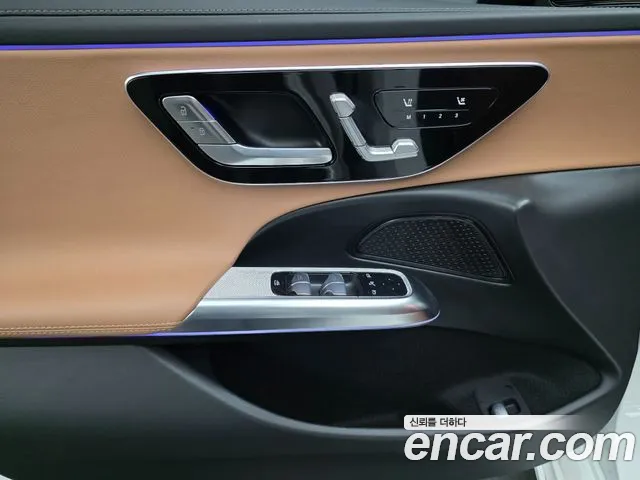 Mercedes-Benz E-Class — Фото автомобиля 15
