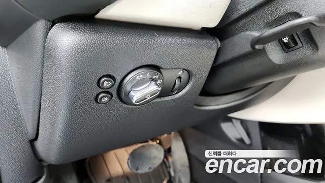Mini Cooper — Фото автомобиля 16