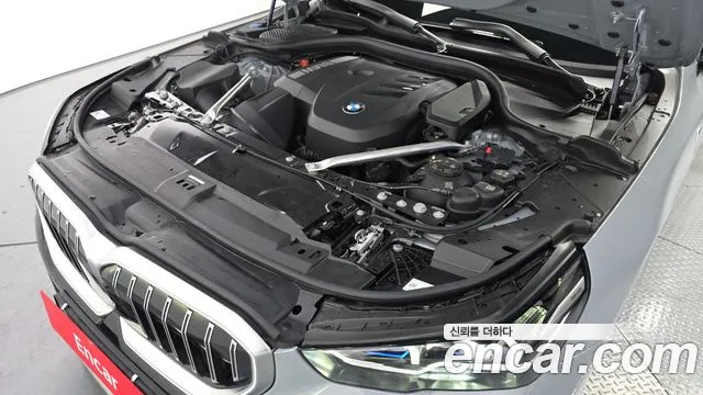 BMW 5-Series — Фото автомобиля 6