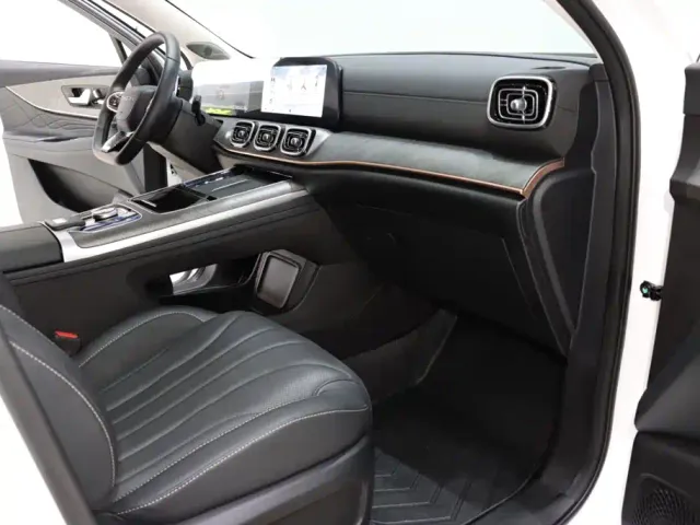 Chery Tiggo 9 — Фото автомобиля 8