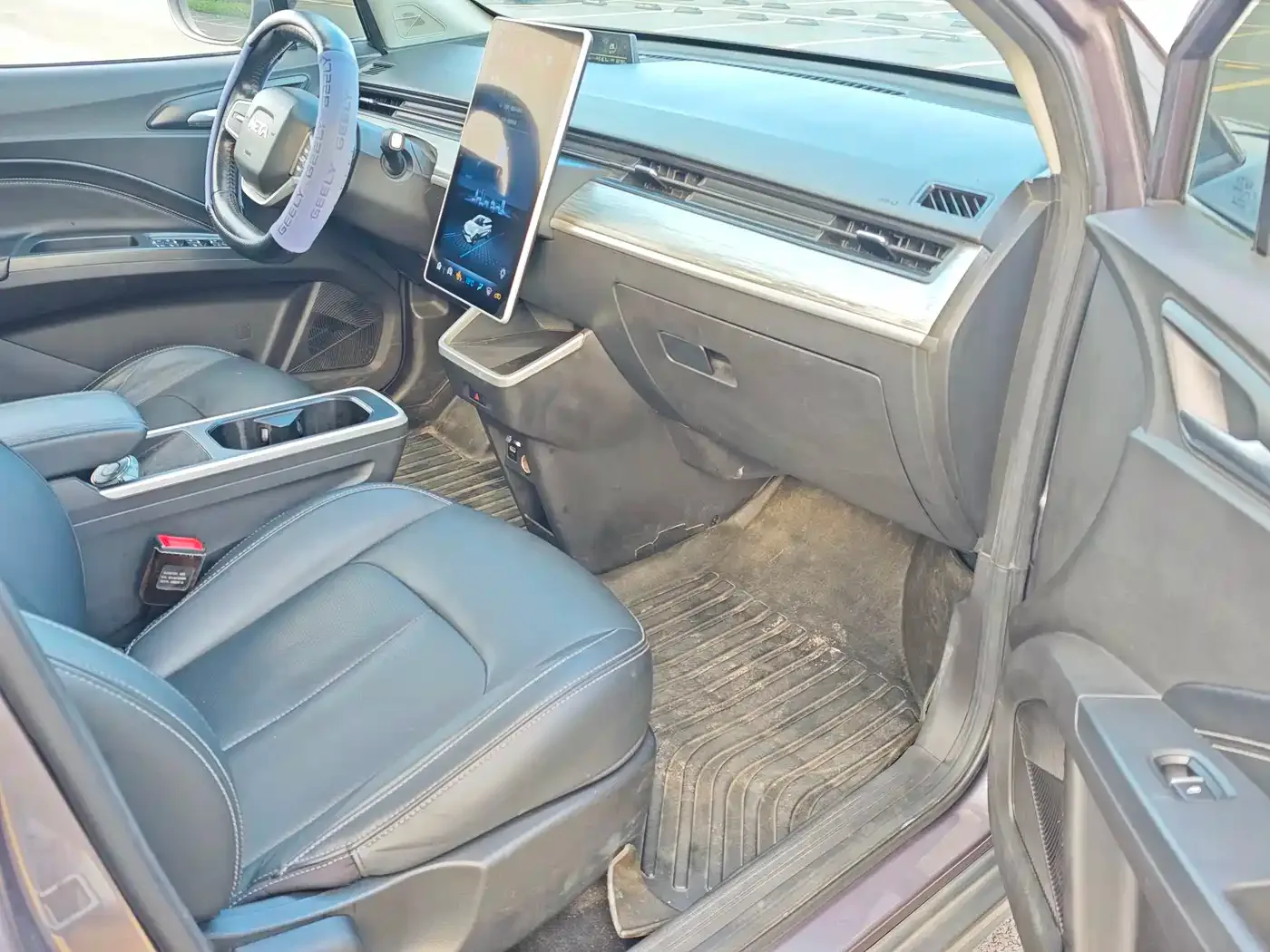 Nezha Auto Nezha V 2022 Trend 400 Lite — Фото автомобиля 8