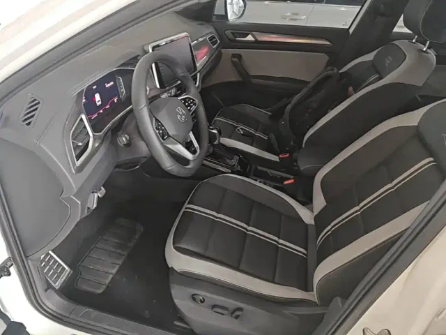 Volkswagen T-Roc — Фото автомобиля 14