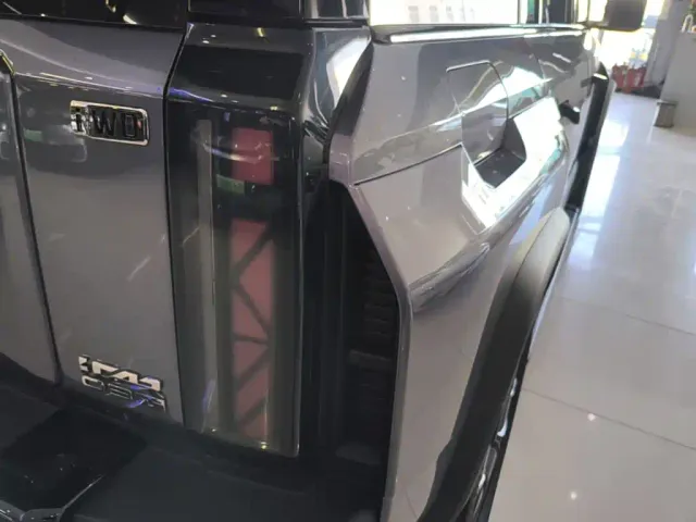 iCAR 03T — Фото автомобиля 7