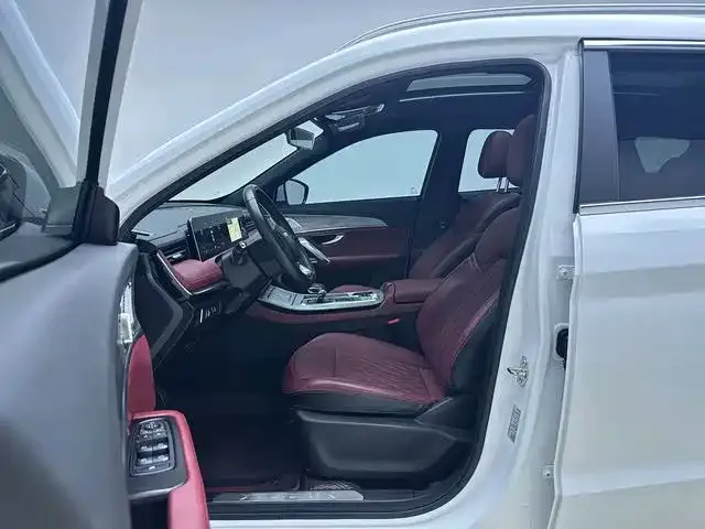 Jetour X70 Plus — Фото автомобиля 9