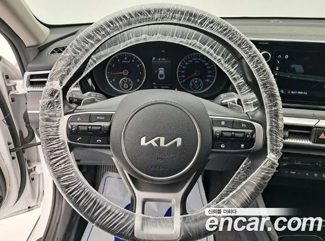 Kia K5 — Фото автомобиля 7