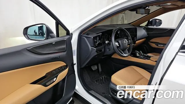 Lexus NX — Фото автомобиля 10