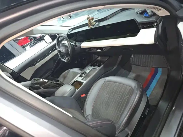 Ford Mondeo — Фото автомобиля 24