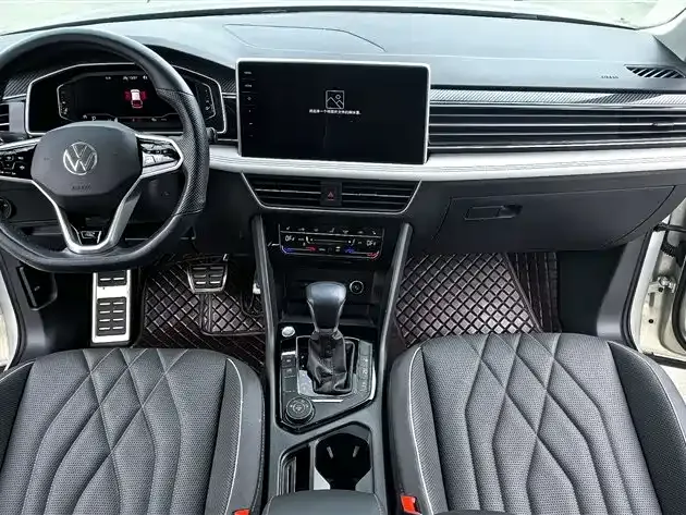 Volkswagen Tiguan L — Фото автомобиля 20