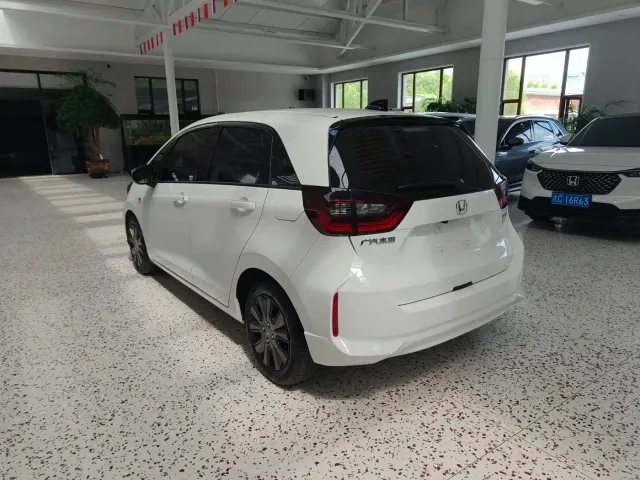 Honda Fit — Фото автомобиля 21