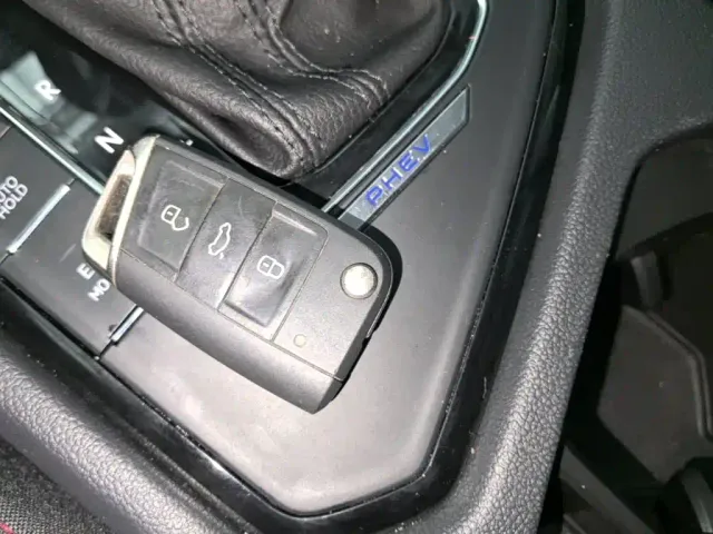 Volkswagen Tiguan L PHEV — Фото автомобиля 8