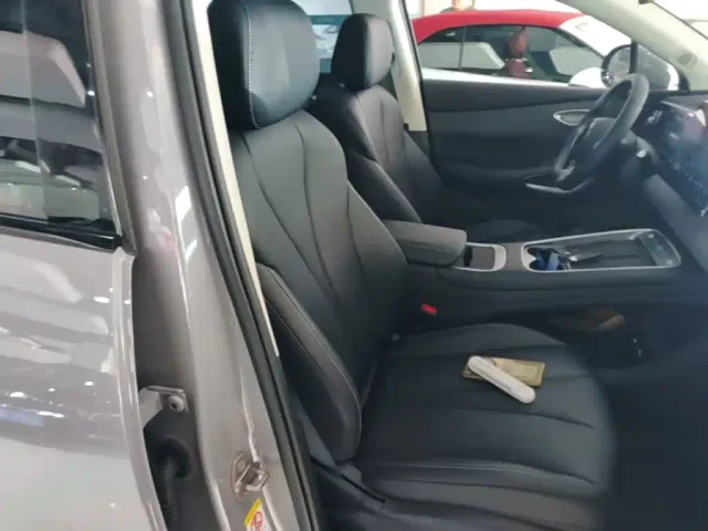 BYD Sealion 05 EV — Фото автомобиля 24