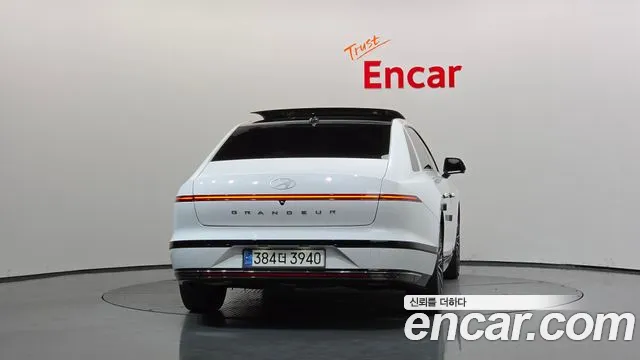 Hyundai Grandeur GN7 — Фото автомобиля 4