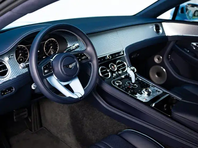 Bentley Continental — Фото автомобиля 7