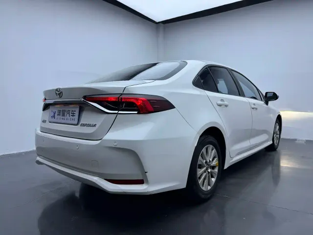 Toyota Corolla — Фото автомобиля 9