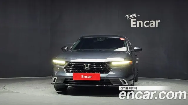 Honda Accord — Фото автомобиля 3