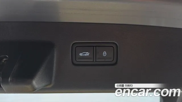 Genesis GV60 — Фото автомобиля 24