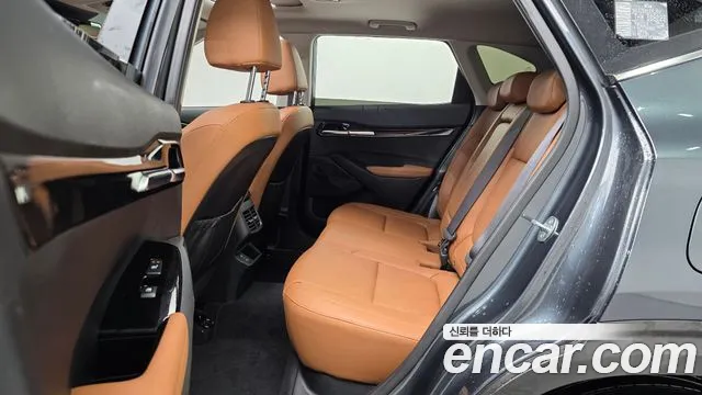 Kia Seltos New — Фото автомобиля 18