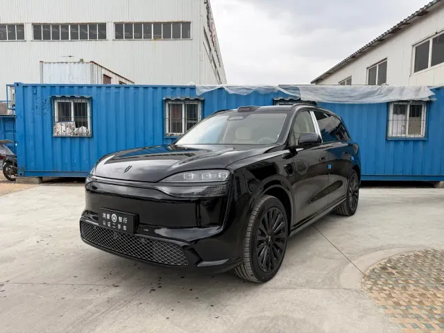 Фотография автомобиля — Aito M9
