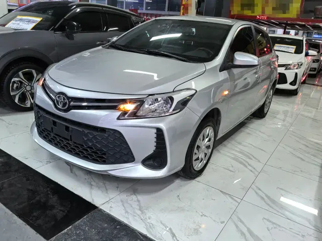 Фотография автомобиля — Toyota Vios FS