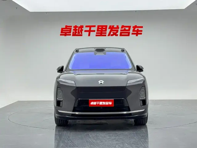 Nio ES8 — Фото автомобиля 2