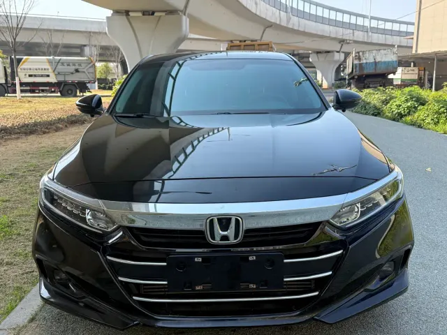 Honda Accord — Фото автомобиля 2