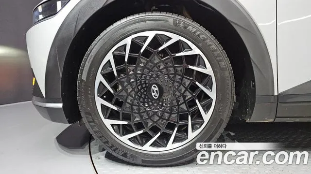Hyundai Ioniq 5 — Фото автомобиля 5