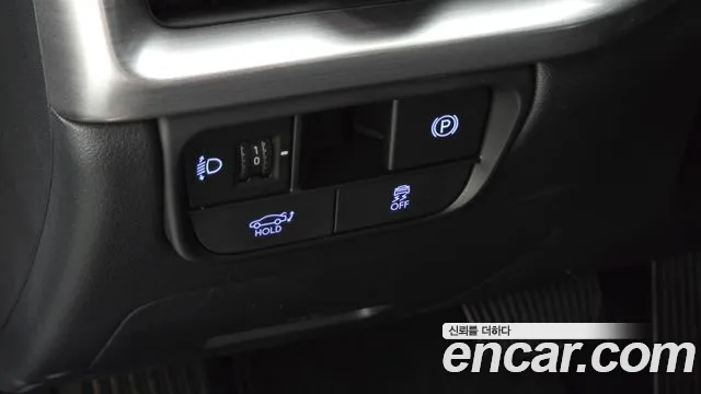 Hyundai Grandeur Grandeur (GN7) 2.5 Бензин 2WD — Фото автомобиля 25