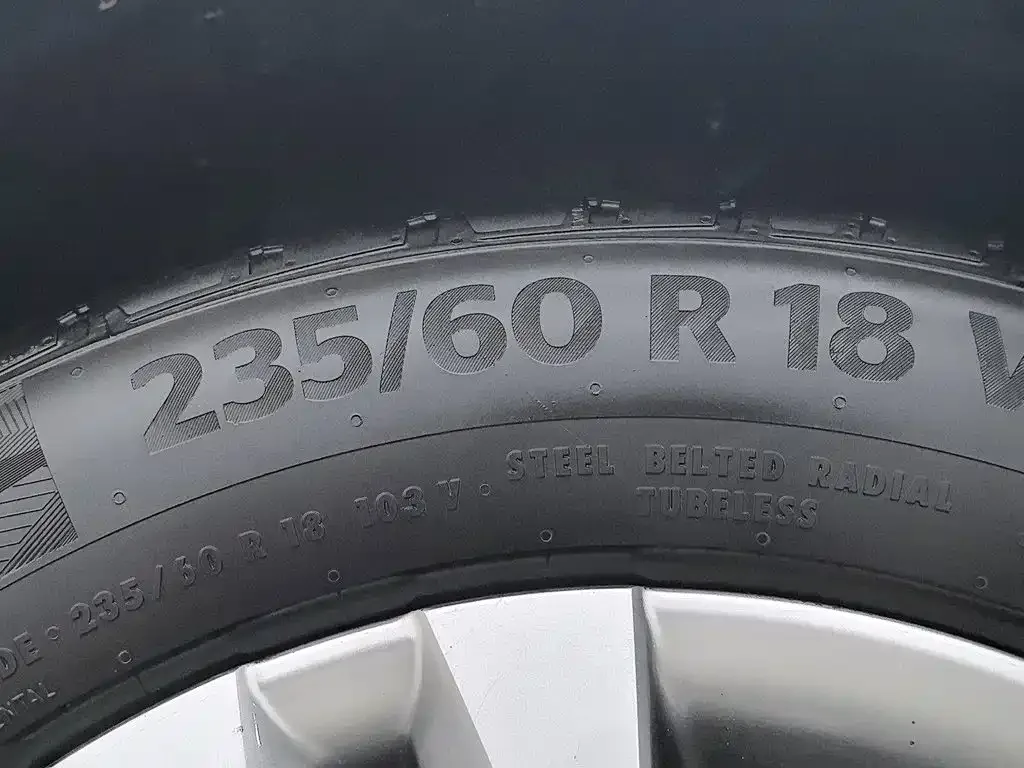 Toyota Toyota Sienna 2021 2.5L Hybrid Ultimate Edition — Фото автомобиля 24