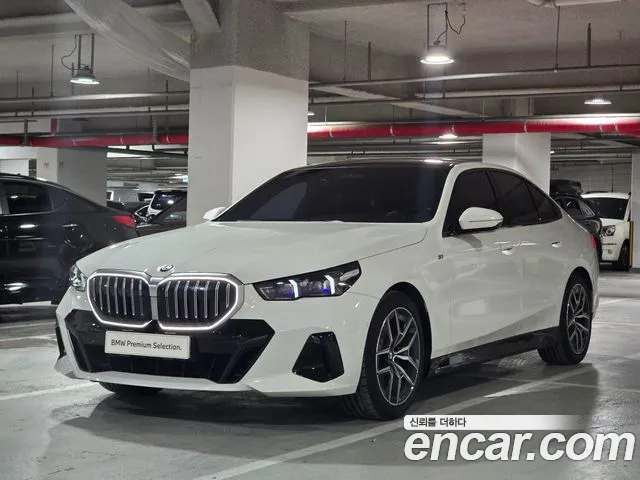 Фотография автомобиля — BMW 5 Series G60